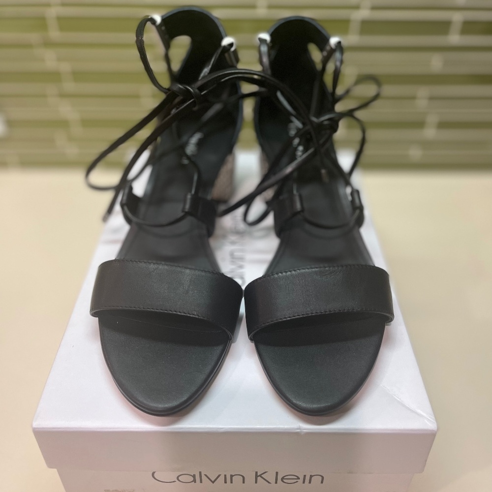 NIB Calvin Klein Black Nappa Leather Sandals sz 7